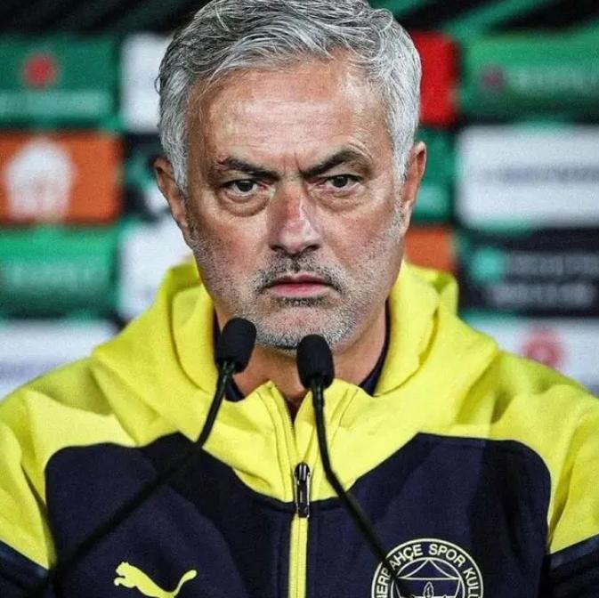 1xBit体育直播-穆里尼奥调侃瓜帅，曼联众将大跌眼镜