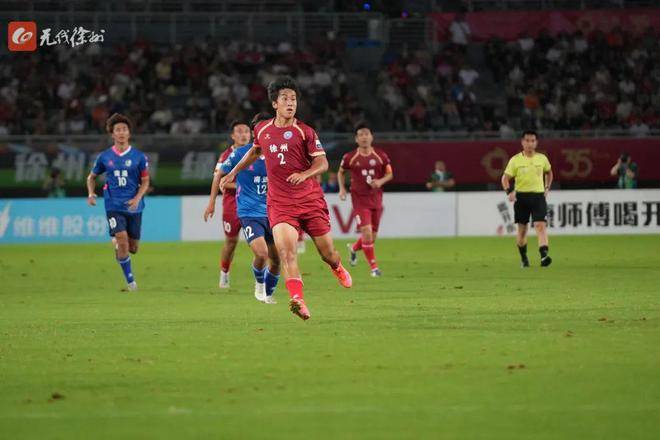 1xBit体育官网入口-球场上演激烈厮杀,团队拼搏拼尽全力