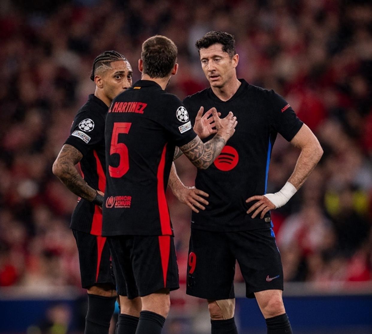 包含奥萨苏纳主场迎战，遭遇对手凶狠逆转！的词条