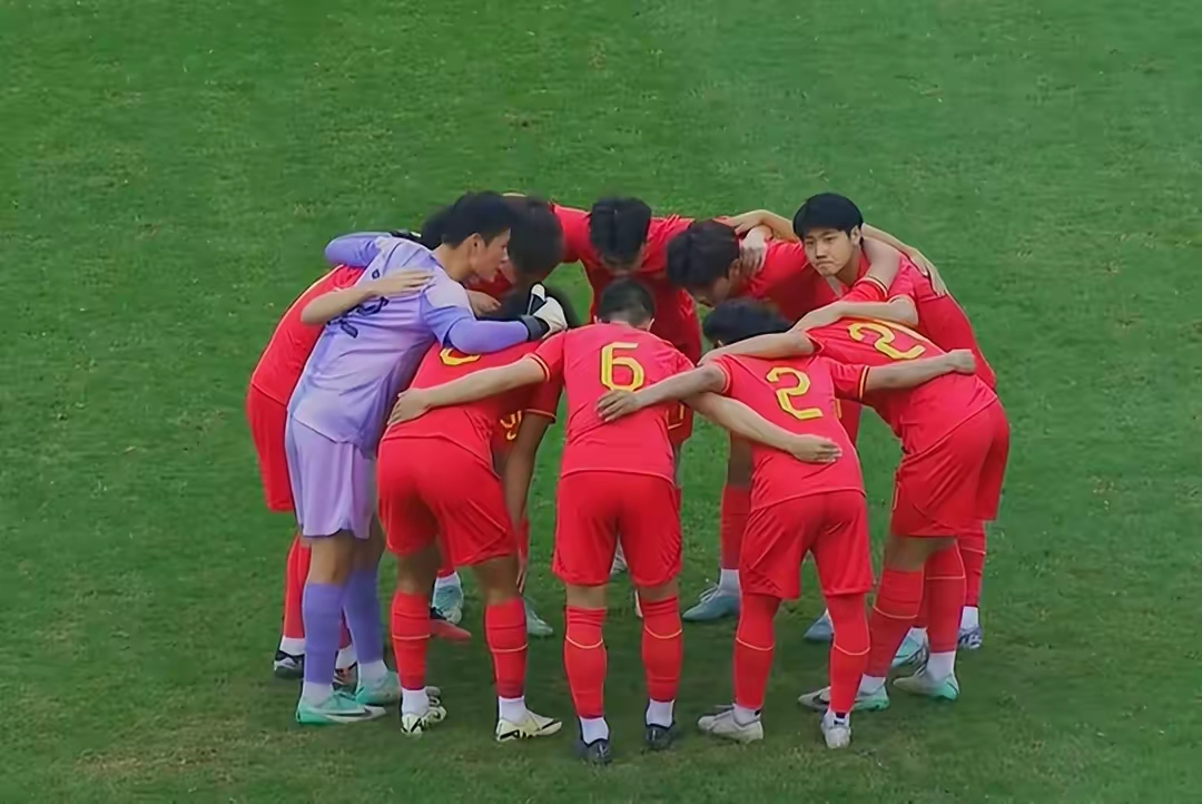 中国队在比赛中表现出色，成功击败对手