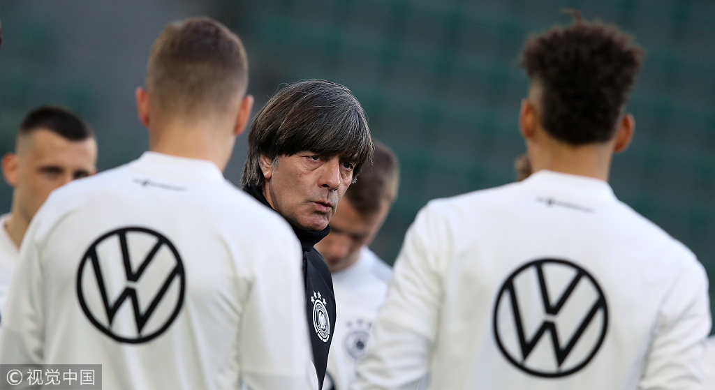 1xBit体育中国官网-梅斯新帅上任，全队训练态度认真备战的简单介绍