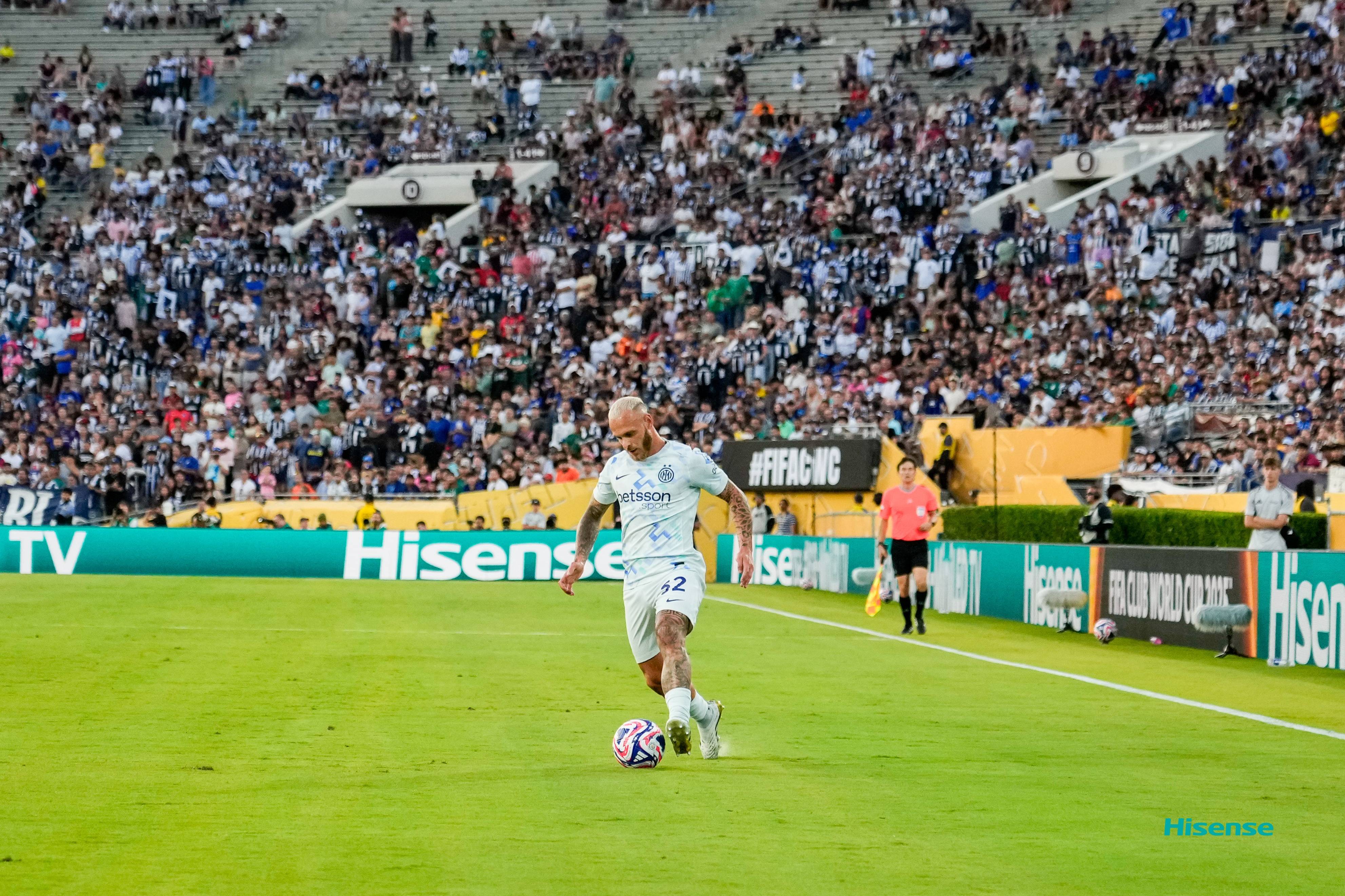 国际比赛场上，队长领军力挽狂澜