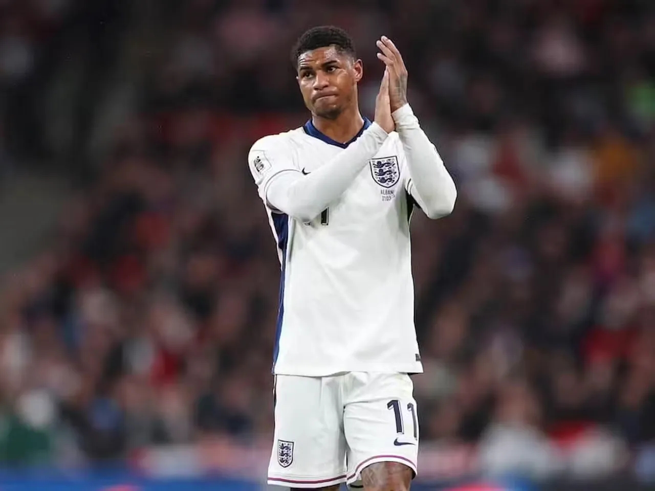 英格兰传奇球员退役，结束辉煌职业生涯的简单介绍