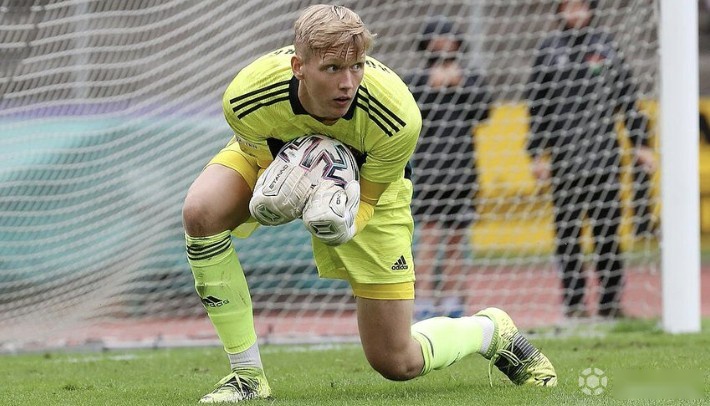 1xBit体育亚洲官网-关于美国门将因私人原因缺席训练，球队关注其情况的信息