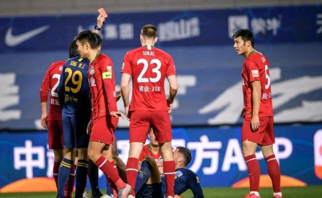 广州富力踢平天津泰达，保级压力增大的简单介绍