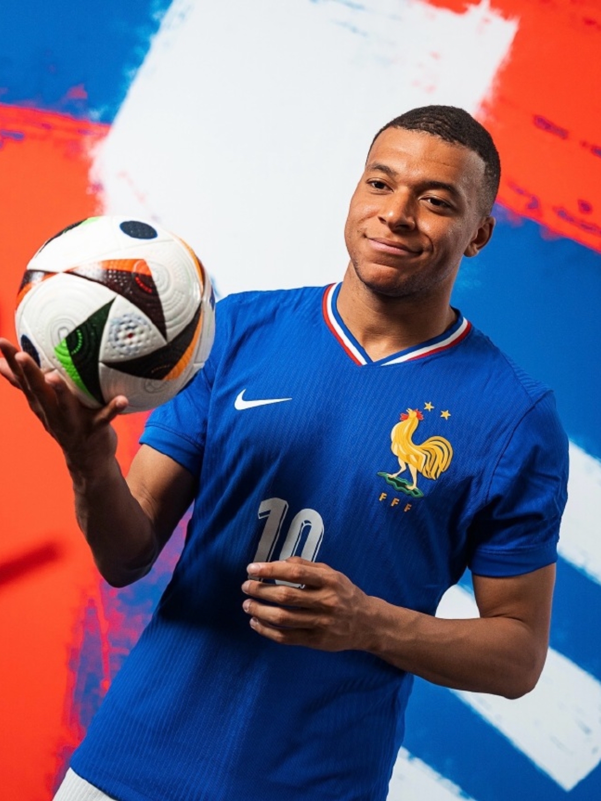 新赛季即将开始，法国球队备战应对新挑战